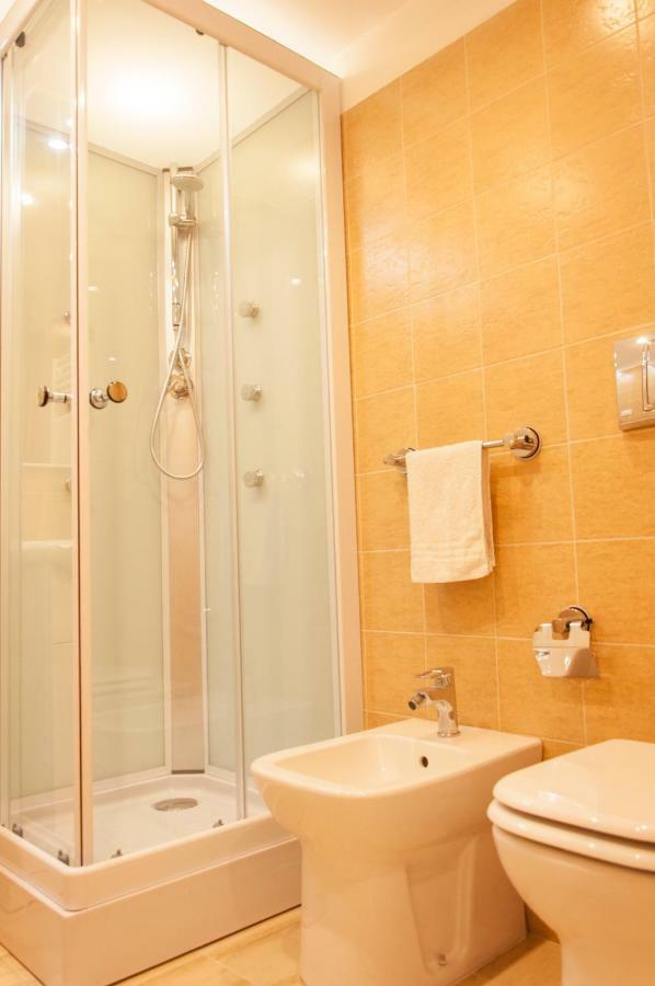 Rooms Palazzo Paladini Lecce Luaran gambar